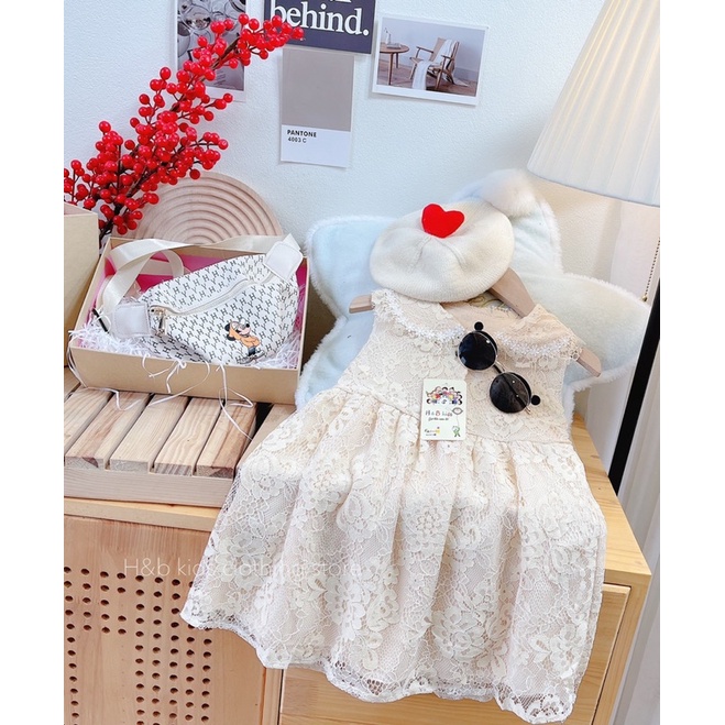 Váy ren bé gái cổ sen