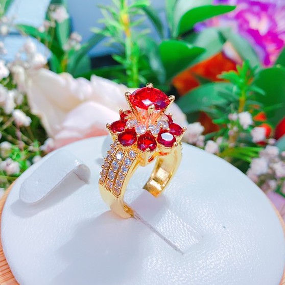 Nhẫn Nữ 3 Hàng Hoa Đá Cao Màu Vàng Đá Đỏ - Bền Màu Không Dị Ứng