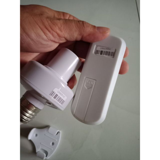 Bộ Đui đèn điều khiển từ xa xuyên tường đuôi E27