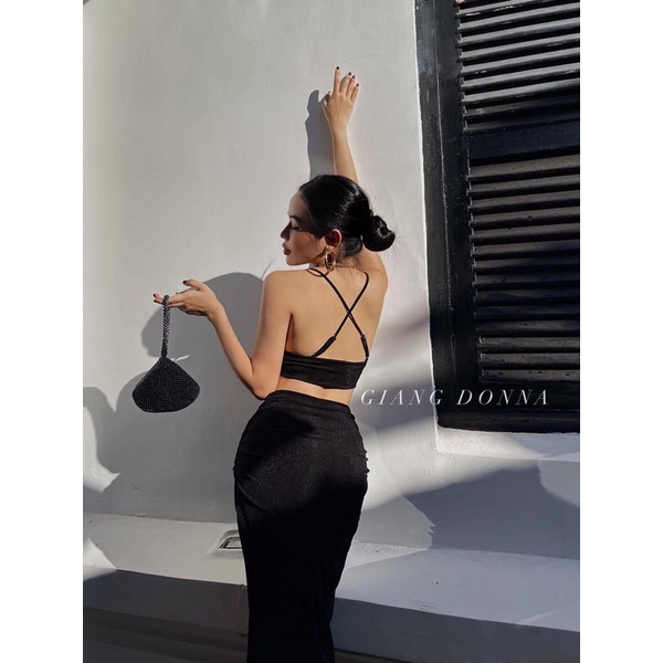 Set áo croptop nhũ 2 dây + Chân váy xẻ tà thiết kế