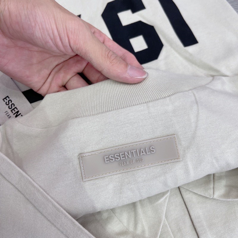 Set Quần Áo FOG Fear Of God ESSENTIALS SS22 1977 Wheat, Combo bộ quần áo FOG ESSENTIALS nam