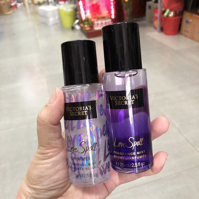 [LƯU HƯƠNG 12H] Xịt Thơm Body Victo Set 2 Chai Nhũ Và Nước Hoa Siêu Xinh Đủ Màu | BigBuy360 - bigbuy360.vn