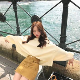 🍒 🍒 🍒áo croptop dài tây,from rộng,tay bồng,về đủ màu🥰 🥰 🥰🍒