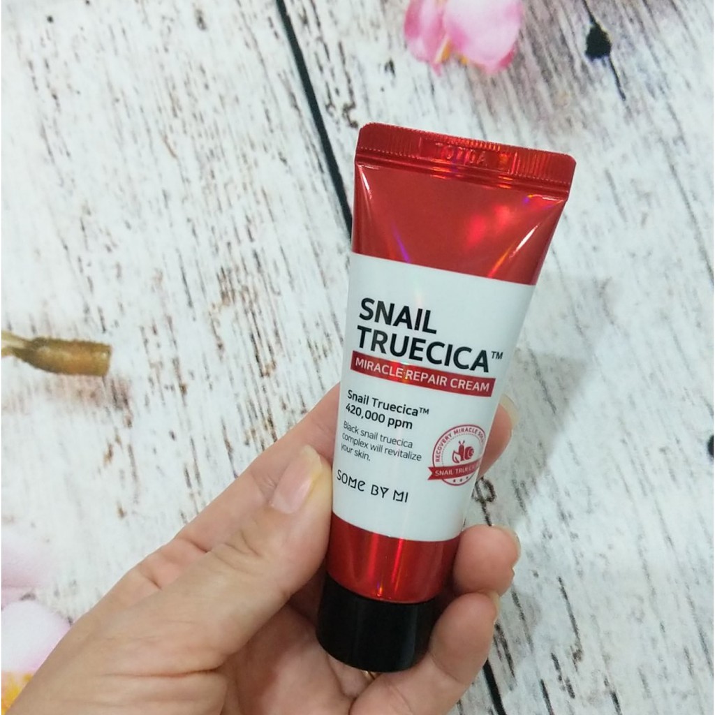 Kem ốc sên Some By Mi Snail Truecica Miracle Repair Cream