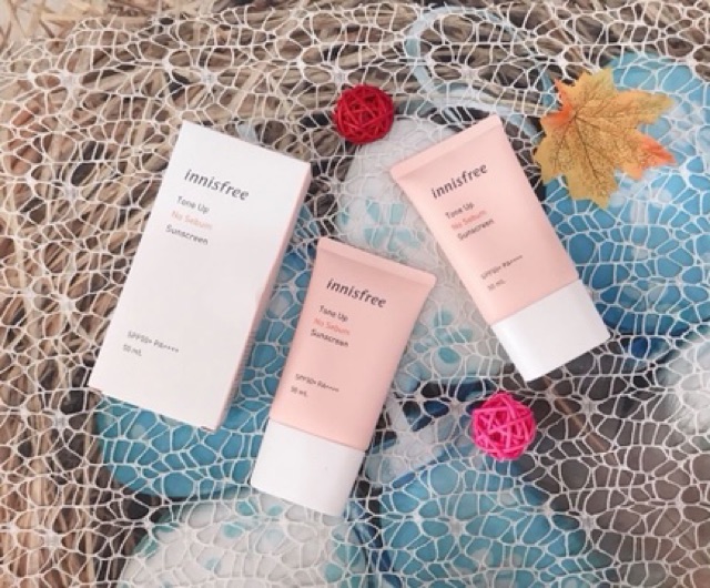 Kem Chống Nắng Innisfree Tone Up No Sebum Sunscreen SPF50 PA++++ (50ml) | BigBuy360 - bigbuy360.vn