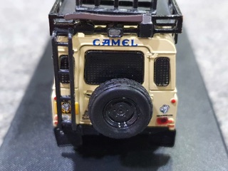 Xe Mô Hình Land Rover Defender 110 1:64 Master ( Kem )