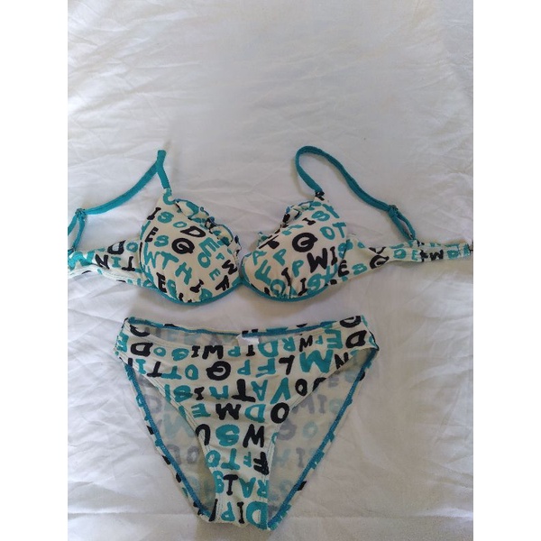 Pass bộ bikini 2hand