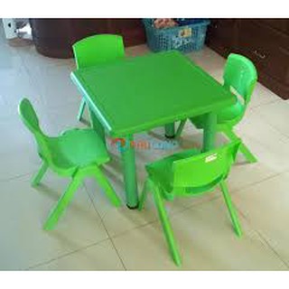 Ghế nhựa đúc nguyên khối cho trẻ, nặng 1,6kg 100% nhựa nguyên sinh. Bảo hành 12 tháng