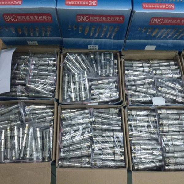 Hộp 100 BNC Lò xo loại tốt lõi đồng, không chờn gen, không toét ốc