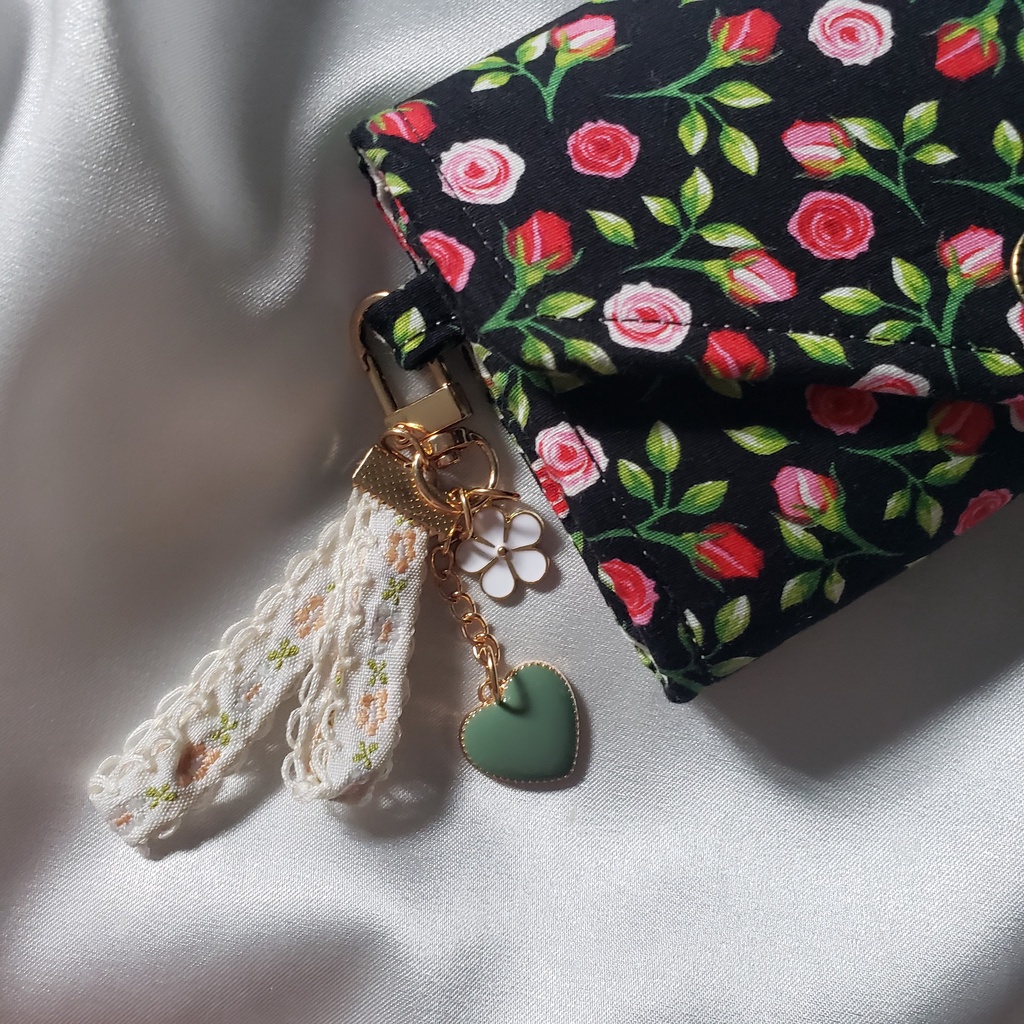 Móc Khóa Handmade Phối Charm Vintage Treo Túi Ví