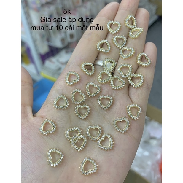 Đá hình đính móng