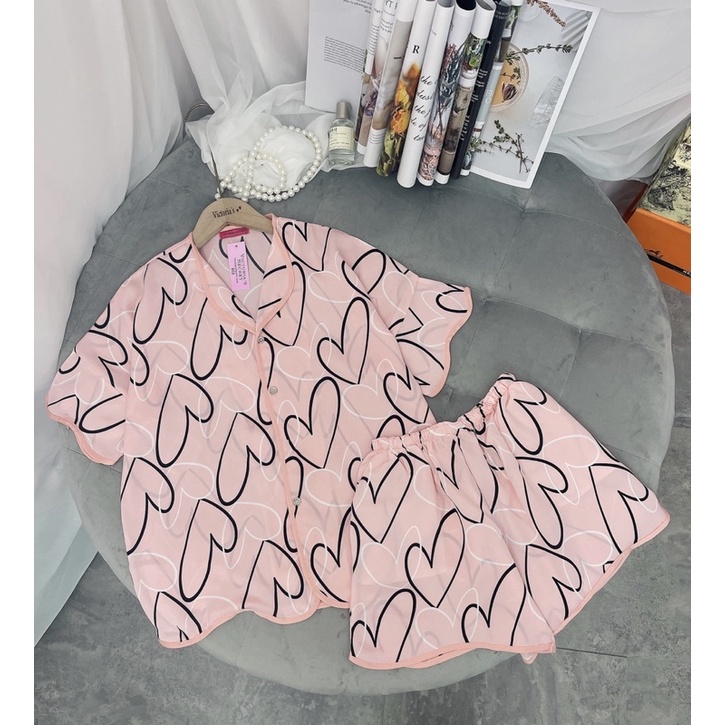 [MẪU HOT] Bộ Pijama Lụa Cao Cấp Cánh Dơi Áo Cộc Quần Đùi Cao Cấp | BigBuy360 - bigbuy360.vn