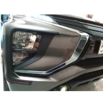 Bộ 2 Ốp viền đèn pha đen xe Mitsubishi Xpander 2018-2020 ( KHÔNG DÀNH CHO BẢN CROSS)