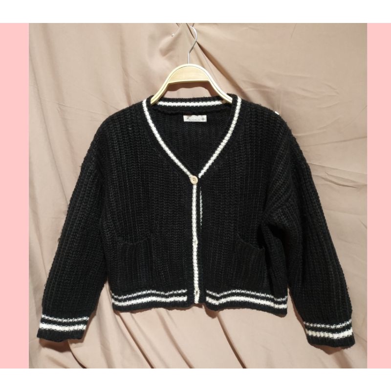 ÁO KHOÁC LEN DÁNG CROPTOP SIZE S 2HAND