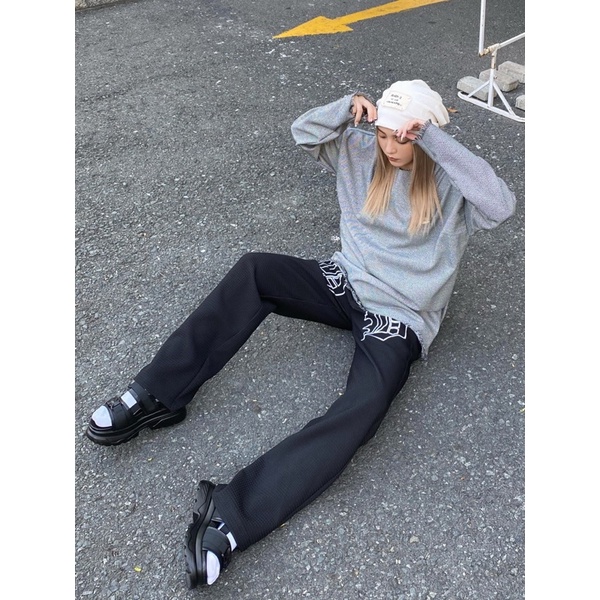 [Mã 12FASHIONSALE1 giảm 10K đơn 50K] Áo dài tay OMBRE TWEED SWEATER | BigBuy360 - bigbuy360.vn