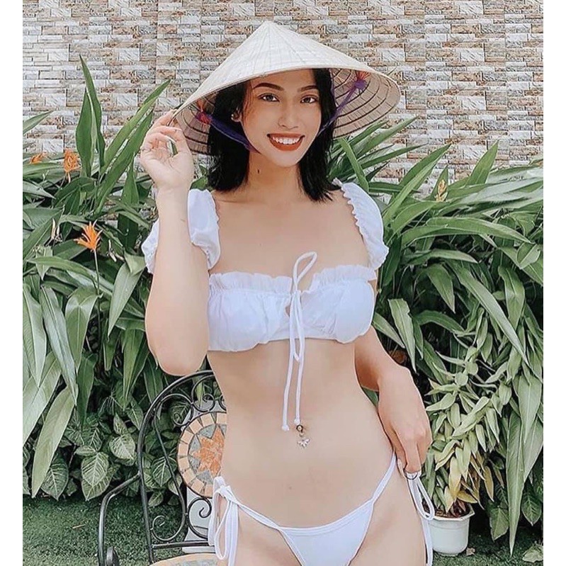 Bikini 2 mảnh quần tam giác CHIP sexy, áo trễ vai TAY CON màu đen/ màu trắng giá rẻ