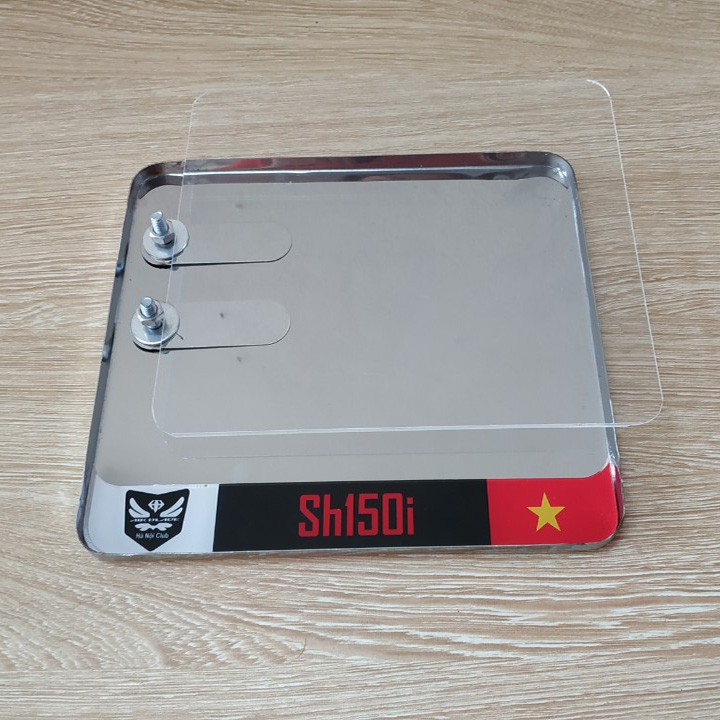 Khung biển số xe máy inox có logo cờ ngang phía dưới có kính có viền