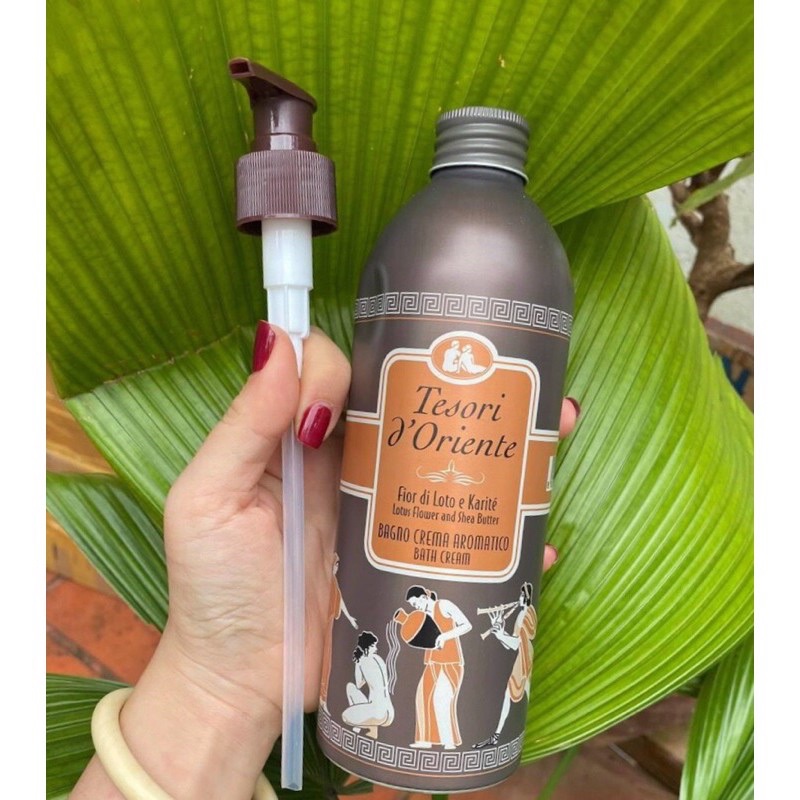Sữa tắm hoa sen Tesori d’Oriente 500ml lưu hương lâu chính hãng