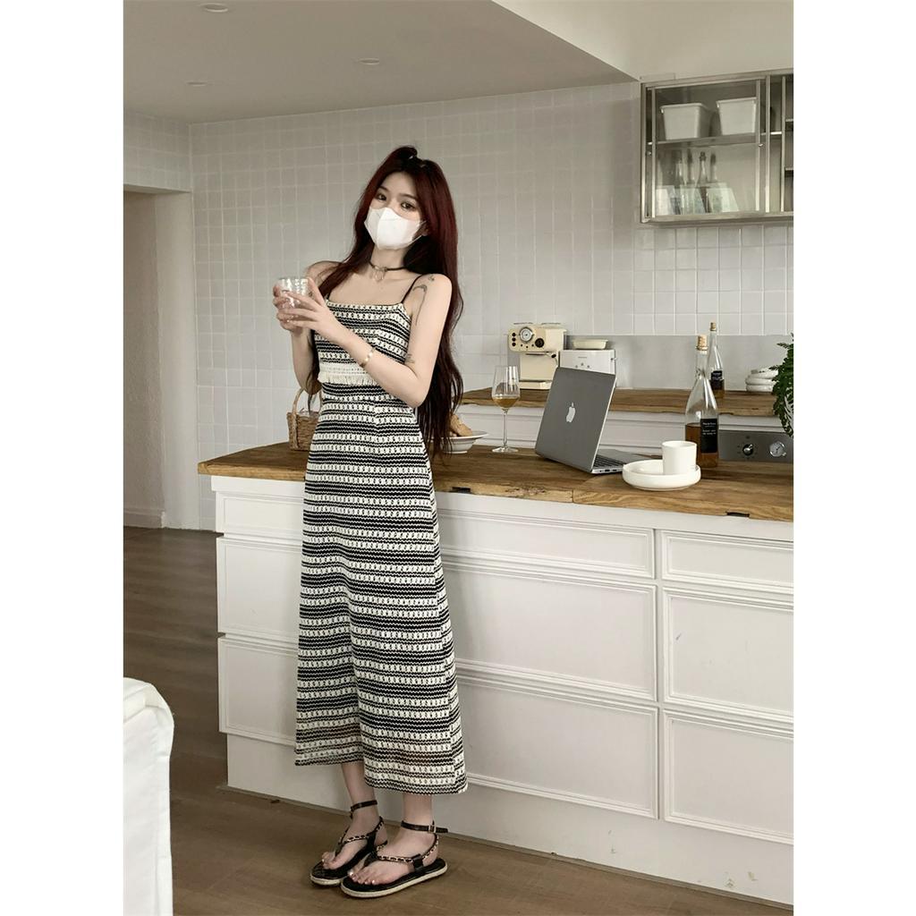 「 WELOVE1 」Đầm Midi Dệt Kim Hai Dây Xẻ Tà Dài Đến Giữa Bắp Chân Kẻ Sọc Đen Cổ Điển Mùa Hè Dành Cho Bạn Nữ