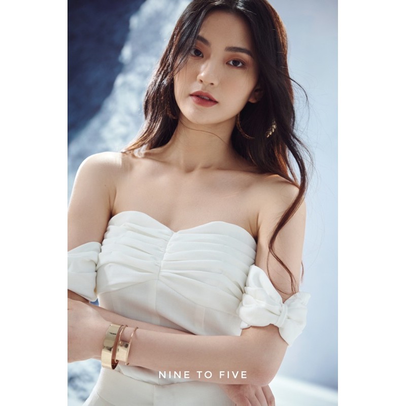 NineToFive - Beth top