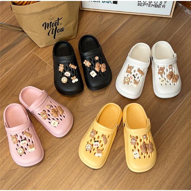 Dép Cao Su Đi Biển Đục Lỗ Chống Trượt Dễ Thương Cho Nữ