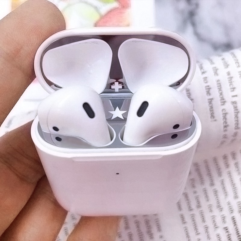 Miếng Dán Kim Loại Siêu Mỏng Chống Bụi Cho Apple Airpods 1 2