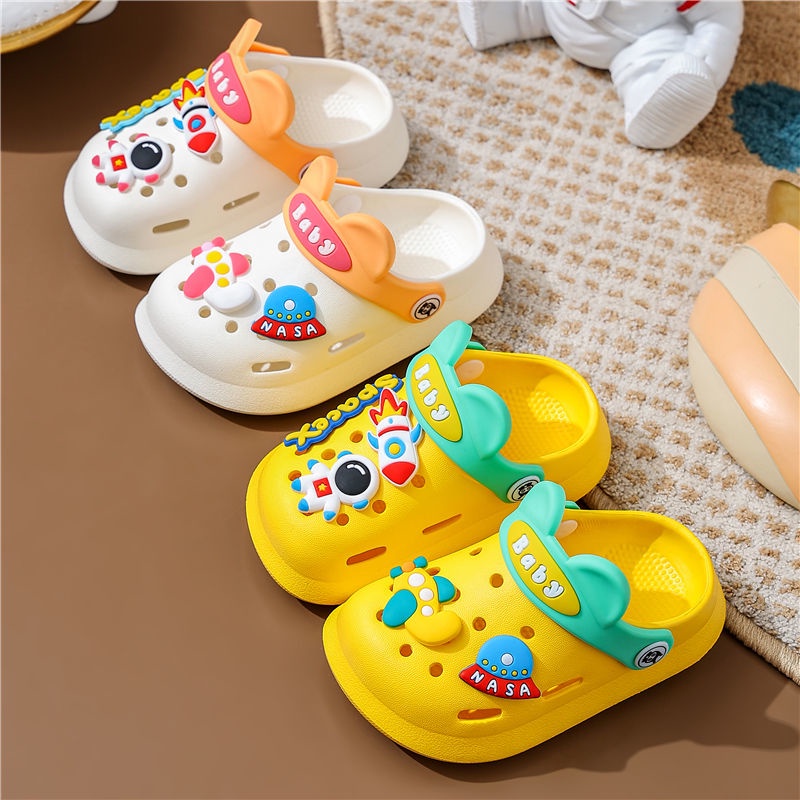 Dép Sandal Đục Lỗ Chống Trượt Cỡ Lớn Cho Bé Trai