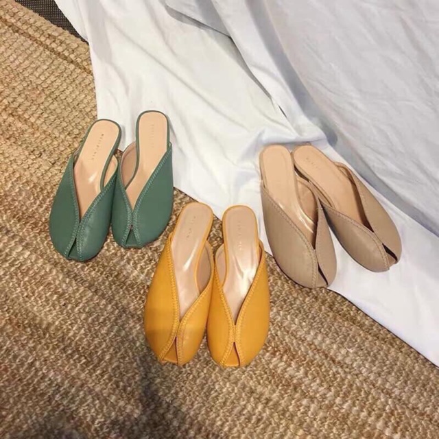 Dép sục hở mũi