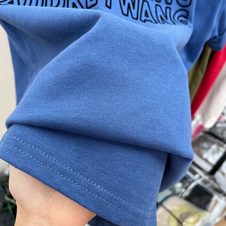 Áo thun tay ngắn cổ tròn in chữ trẻ trung dành cho nữ