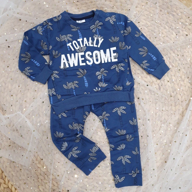 Bộ nỉ da cá HM Totally Awesome