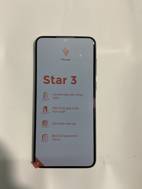 Điện thoại Smartphone Vsmart Star 3 Màn hình 6.09 inch Ram 2GB Rom 16GB Mới 100% full box | BigBuy360 - bigbuy360.vn