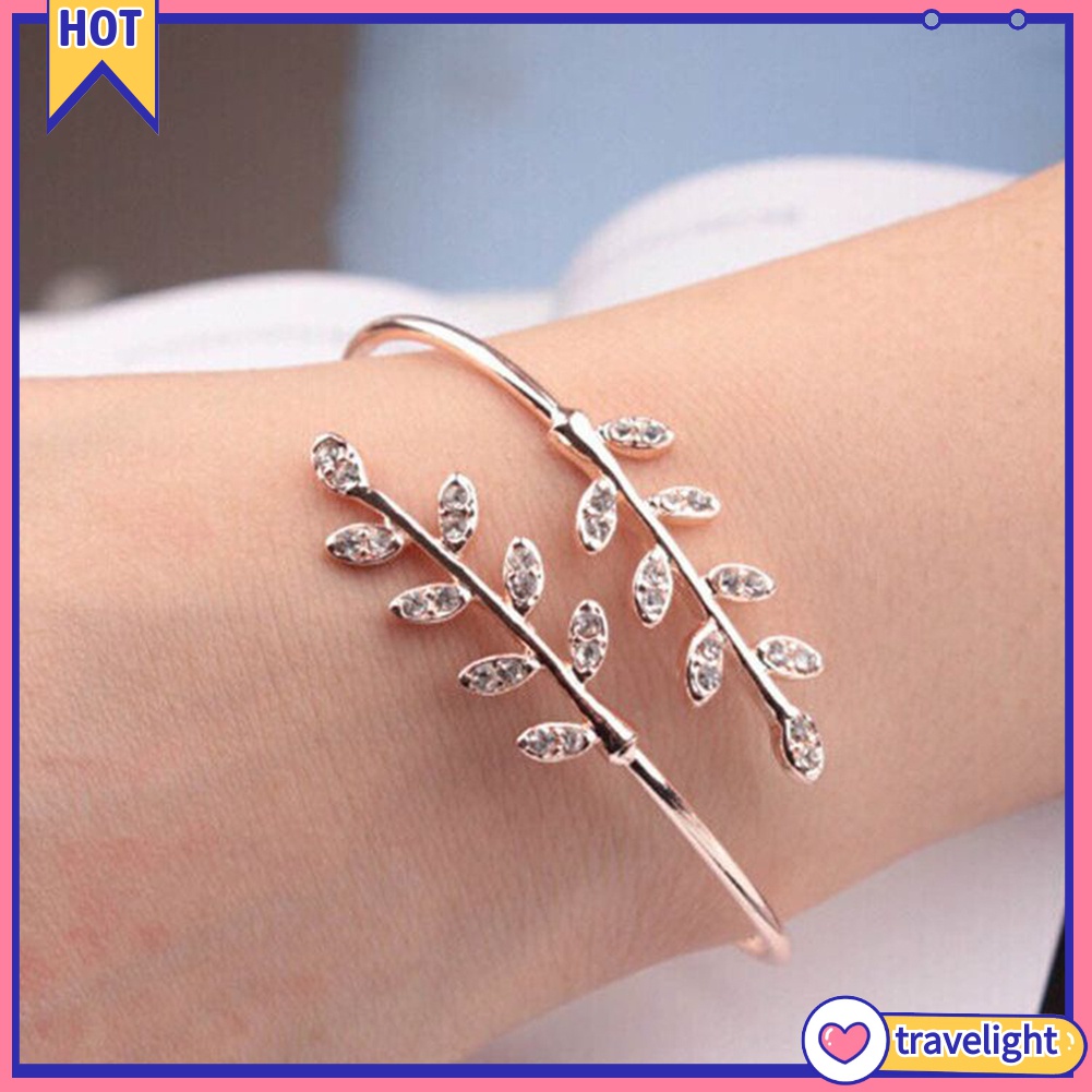 Vòng tay hở hình chiếc lá đính đá thời trang cho nữ