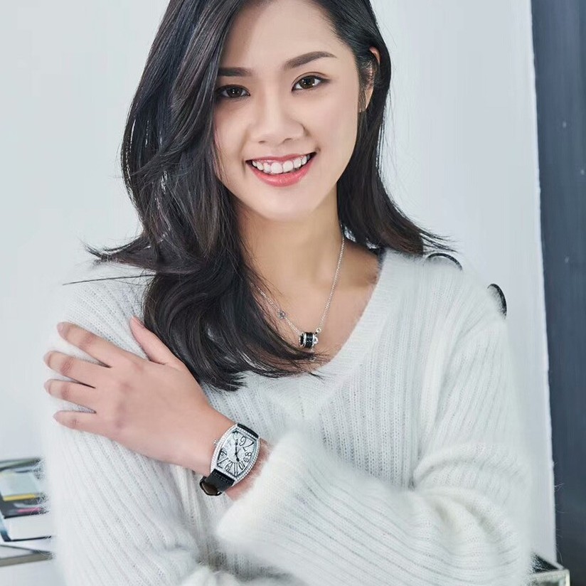 Đồng hồ nữ Franck muller full đá,  dây da mặt chữ nhật đính đá - Frank muller geneve