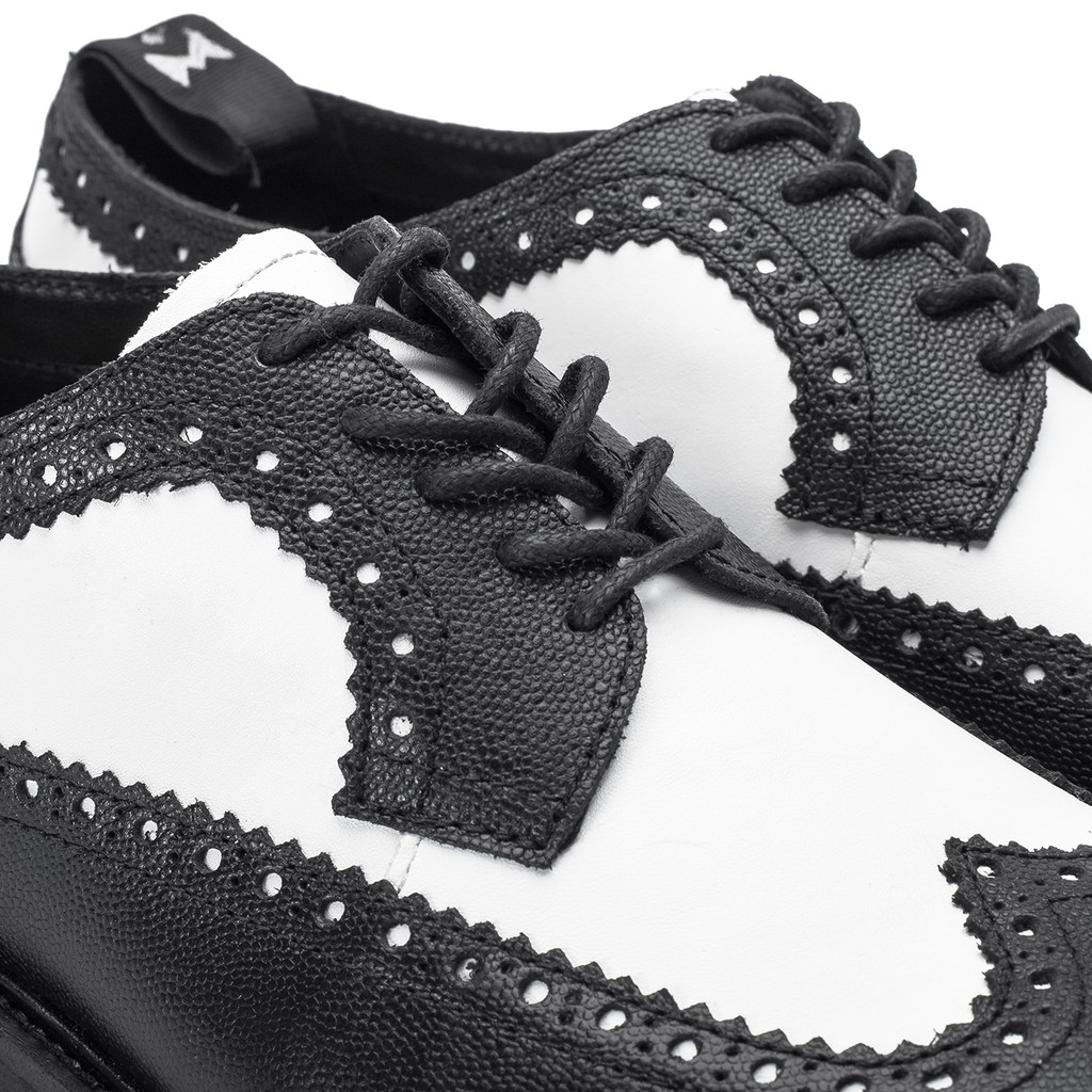 Giày tây THE WOLF modern brogue derby - Black grain and white