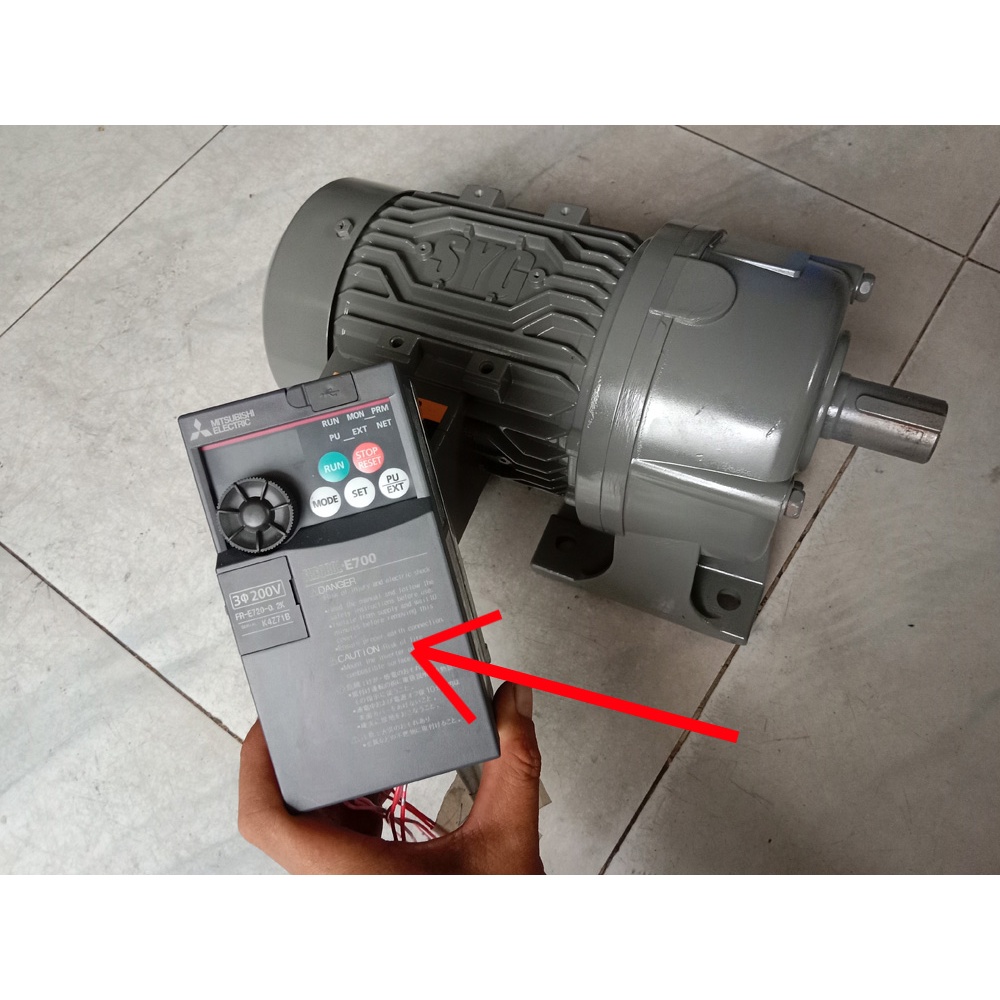 Biến tần Inverter 220vol điều chỉnh tốc độ Tua, Tới, Lui, Dừng