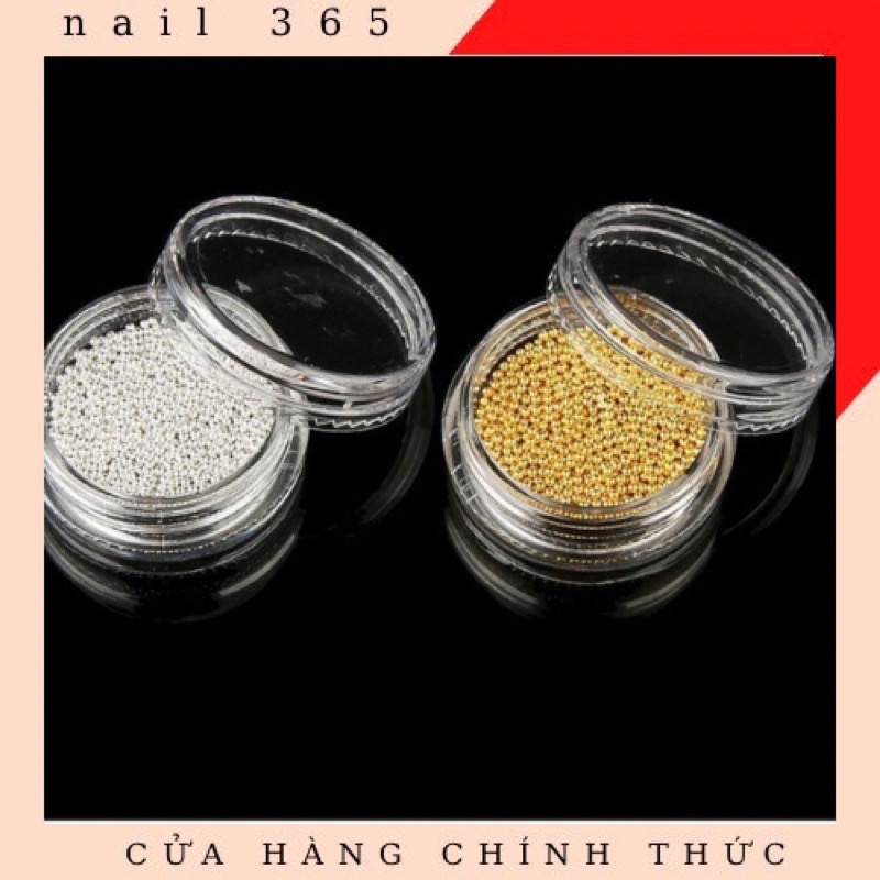 Bi sắt trang trí móng