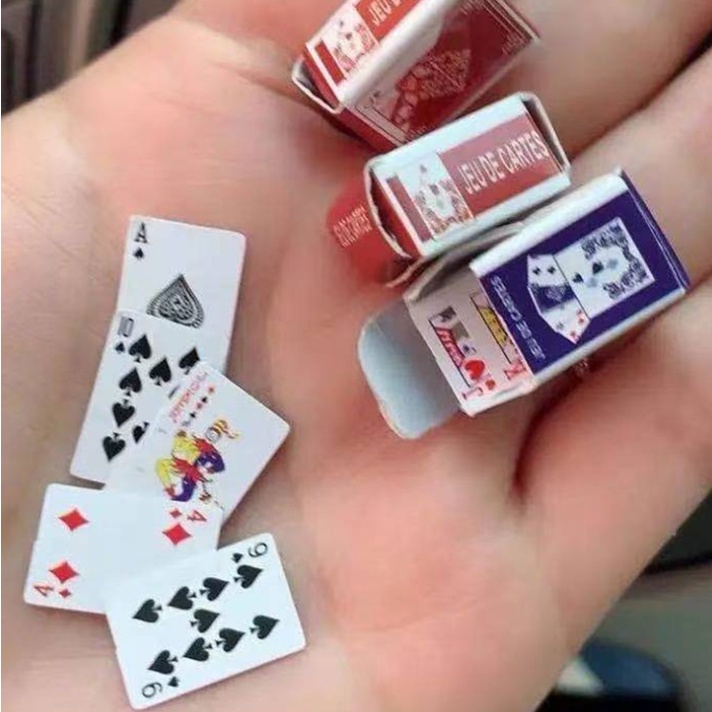 Bộ bài tây mini dùng cho đi chơi giải trí ngoài trời