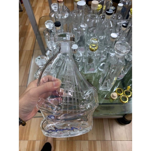 Bình Rượu Thuỷ Tinh Cao Cấp Mẫu Thuyền Buồm 550ml