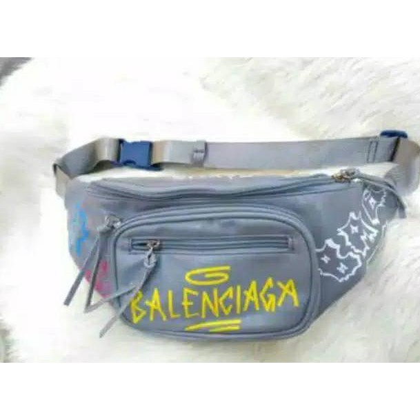 Túi Đeo Hông Quân Đội 1ax802 Balenciaga. Can Be Y18 Cho Nam Ar