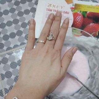 Tắm trắng dâu Zoley
