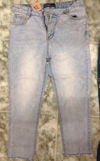 Quần jean rách mông (SIZE XL).