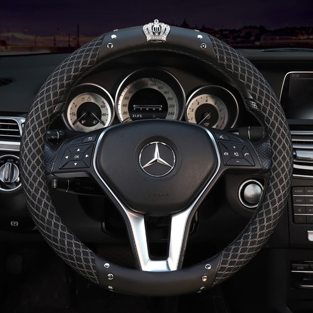 Bọc vô lăng xe ô tô đính đá kẻ lưới sang chảnh logo vương miện-thiên nga size 38cm