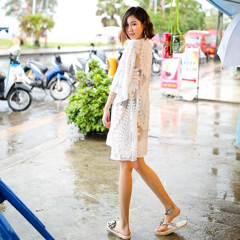 Áo khoác ren dài tay chống nắng khi đi biển | BigBuy360 - bigbuy360.vn