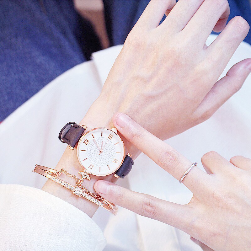 Đồng hồ thời trang nữ Candycat mặt la mã dây nhung LQLL312 | BigBuy360 - bigbuy360.vn