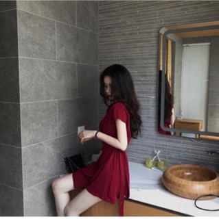 Váy thắt nơ eo đỏ đô