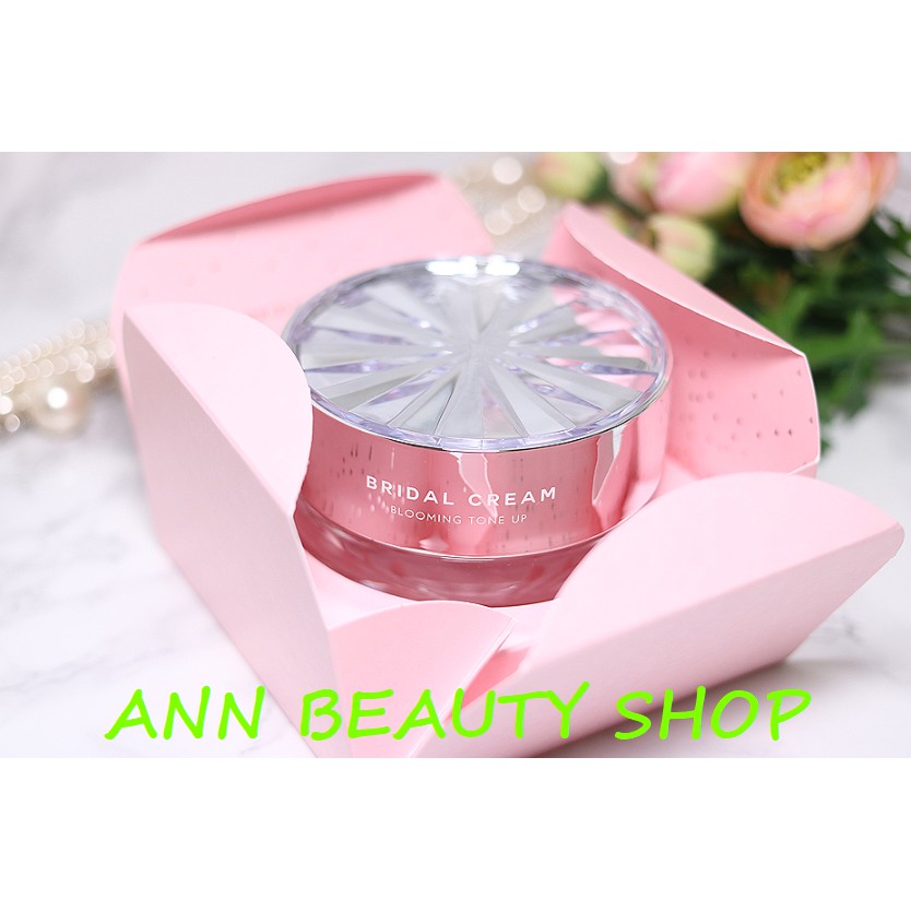 Kem dưỡng Missha TIME REVOLUTION BRIDAL CREAM (BLOOMING TONE UP)