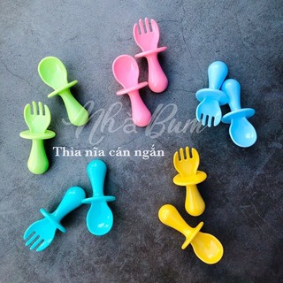 Thìa dĩa tập xúc cán ngắn SiLiCon có nút chặn ăn toàn cho bé