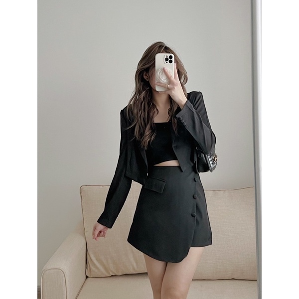 Set blazer dáng ngắn kèm quần giả váy - Set vest cv phong cách Hàn Quốc