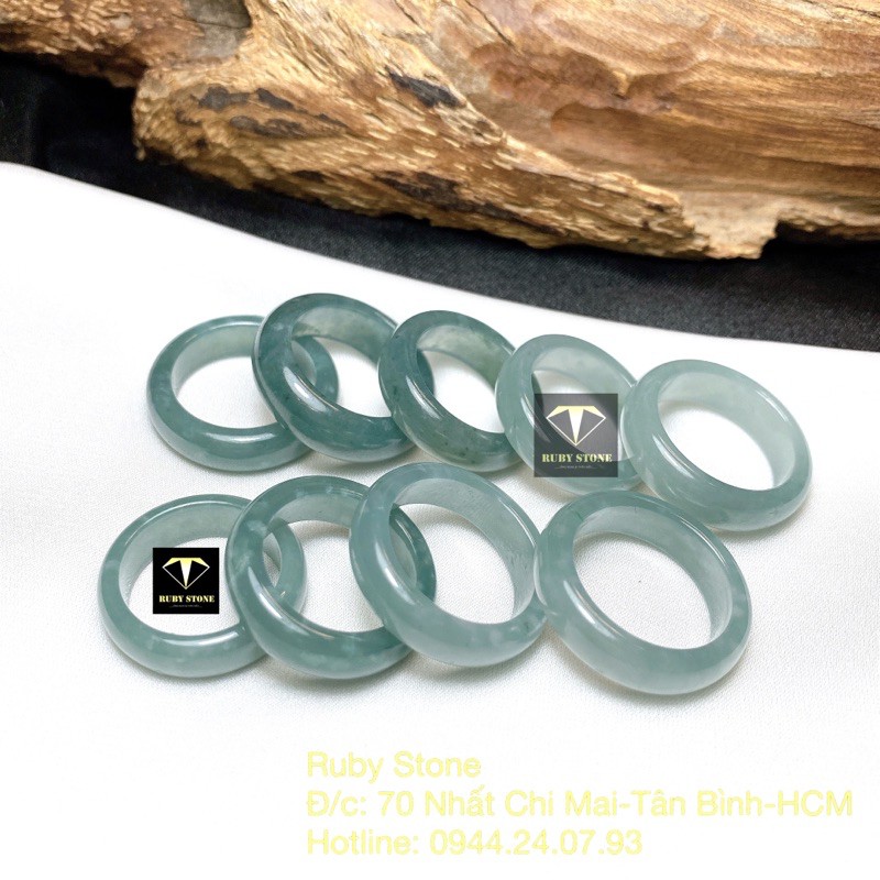 Nhẫn phỉ thuý du thanh