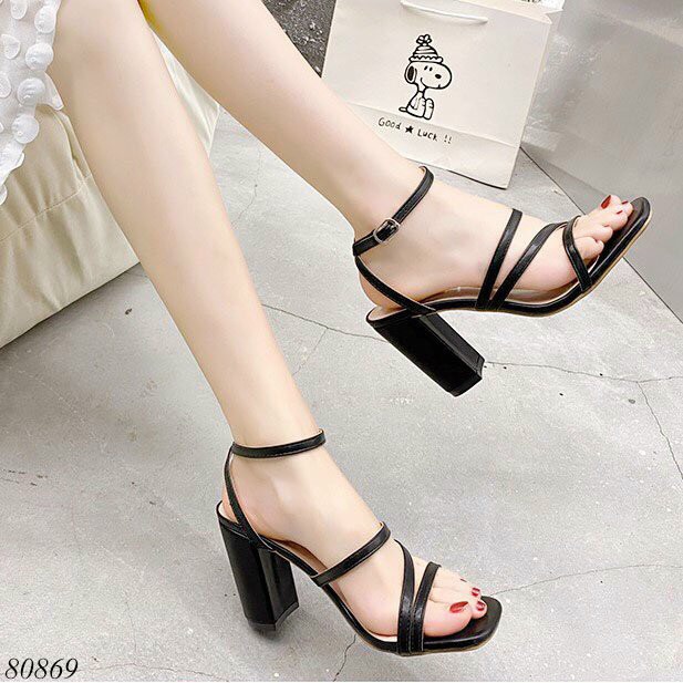 sandal gót vuông 9p nữ tính ( hàng có sẵn )